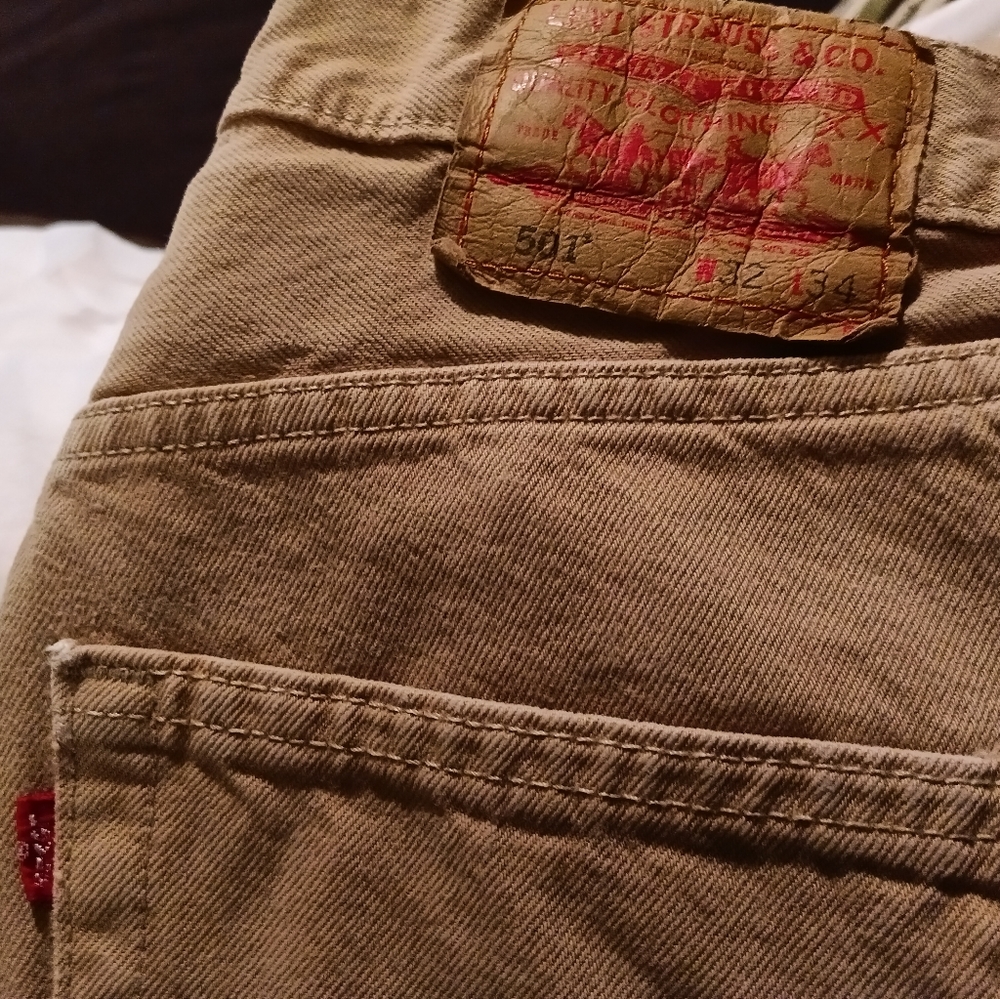 501's Tan 32 x 34